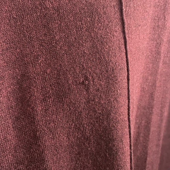 ✨3 for $15✨ H&M Sweater Size medium - Picture 4 of 4